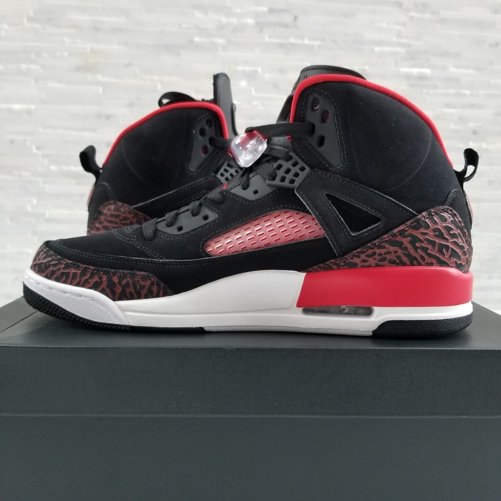 New JORDAN Spizike Sneakers - Picture 4 of 7